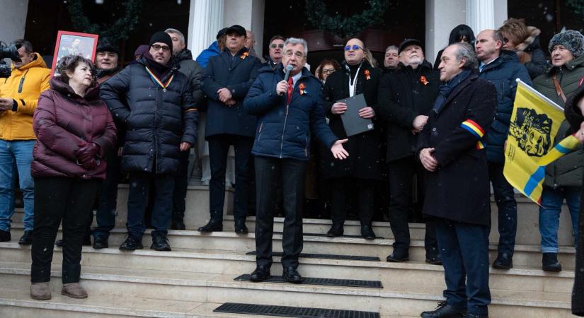 Kivel lép szövetségre az AUR? – Cáfoltak az ultranacionalisták