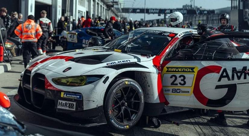 Verstappen mellett villantak: dobogón az észak-komáromi csapat