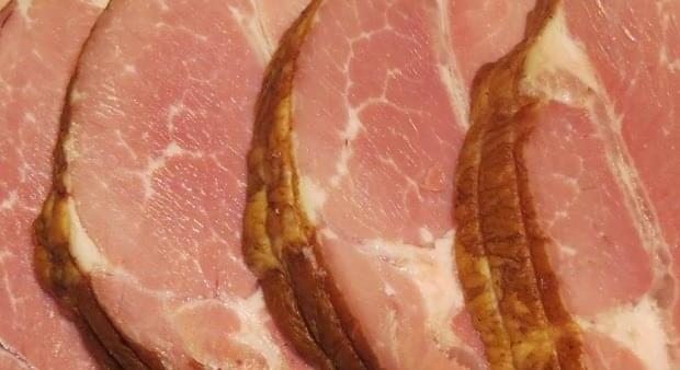 Rekordszámú sonka fogy húsvétkor: tavaly közel 20 százalékkal nőtt az eladás a Lidlnél