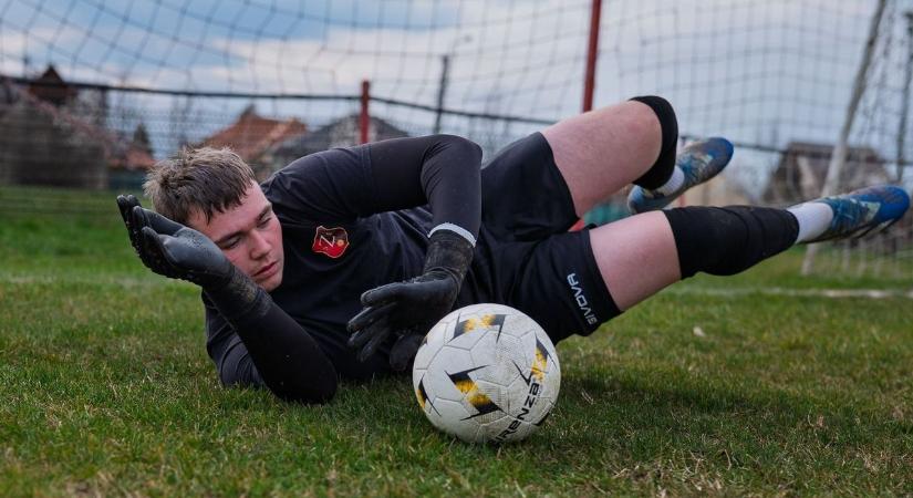 Csúcsderbik napja jön a II. osztályban: az első hat egymás ellen játszik