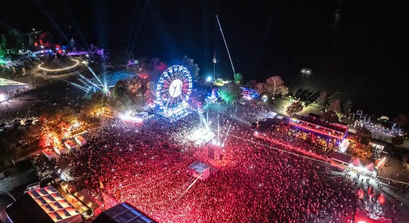 Zenélj együtt a sztárokkal: nagy csavarral tér vissza a STRAND Fesztivál Tábortüze