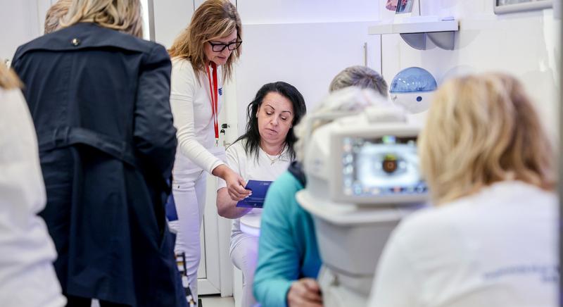 Ötvenféle vizsgálat egy 20 méteres kamionban