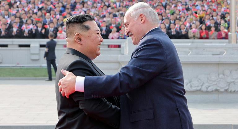 Belarusz és Észak-Korea barátsági szerződést kötöttek