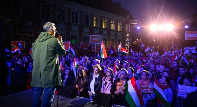 Lázár János: Akadályozzuk meg, hogy Magyar Péter kockáztassa a magyarok pénzét!