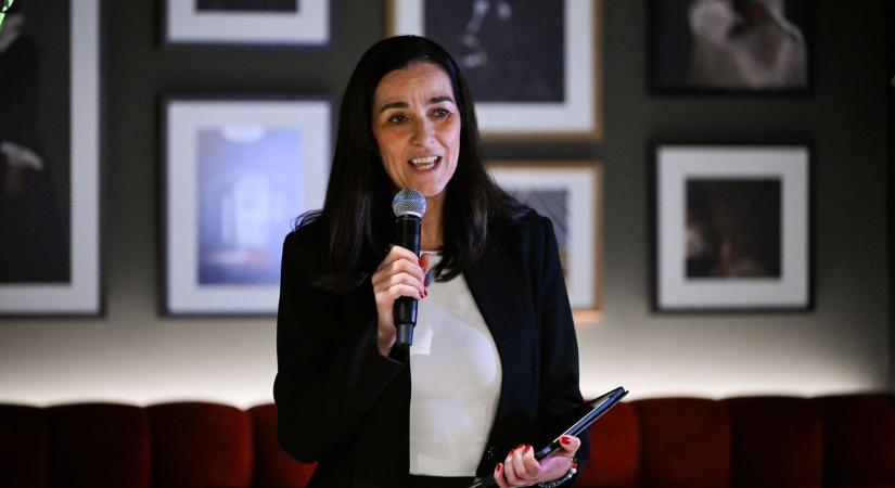 Ami az ügynökbotrány mögött van: kormányváltás esetén a magyar nyugdíjasok pénze is Ukrajnában kötne ki