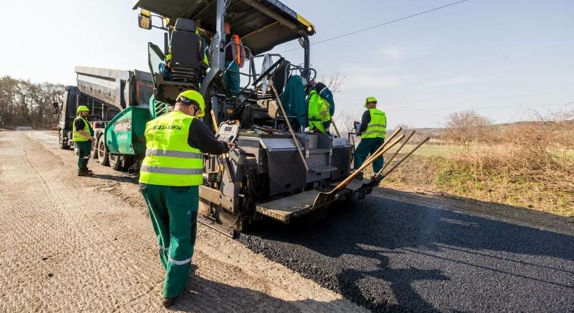 A teljes adóbevételt út- és járdafelújításra fordítja a város