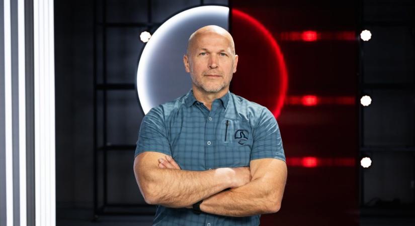 Buda Péter: Nem túl jóízű, hogy ugyanaz felügyeli a titkosszolgálatokat, mint a propagandát