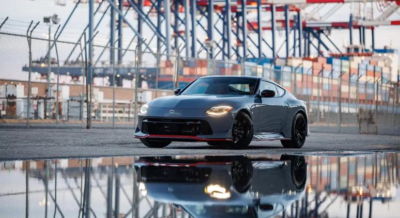 Ez mostmár egy igazi Z? - kézi váltóval tér vissza a Fairlady-érzés