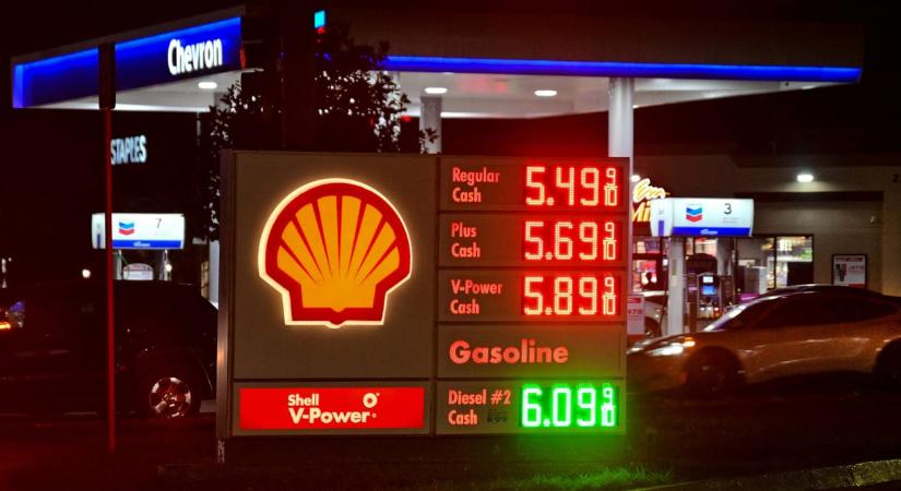 A félidős választásokon verhetik bele Trump orrát az iráni kudarcba