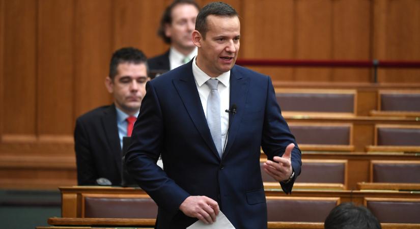 Toroczkai László azt szeretné, ha patthelyzet alakulna ki a választásokon