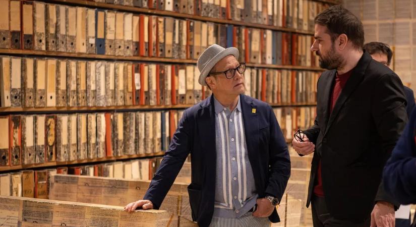 Hollywoodi sztár az Andrássy úton: Rob Schneider-t mélyen megrázta a Terror Háza