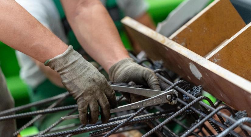 A Pro-Solum spéci betonnal rukkol majd elő