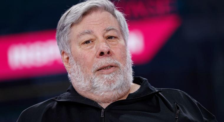 Steve Wozniak nincs annyira lenyűgözve az AI-tól, mint ipari társai