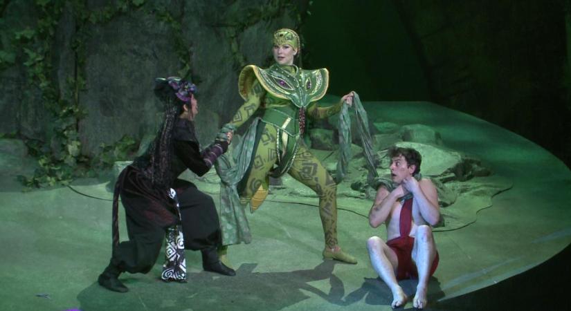 Dzsungelbe hív a színház: klasszikus történet kel életre Debrecenben