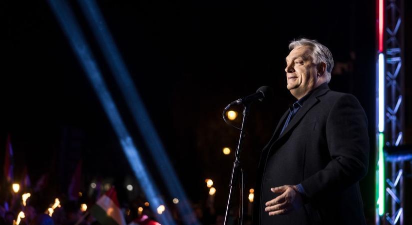 Törökszentmiklóson folytatódik az országjárás, Orbán Viktor a főtéren tart beszédet – kövesse velünk élőben!