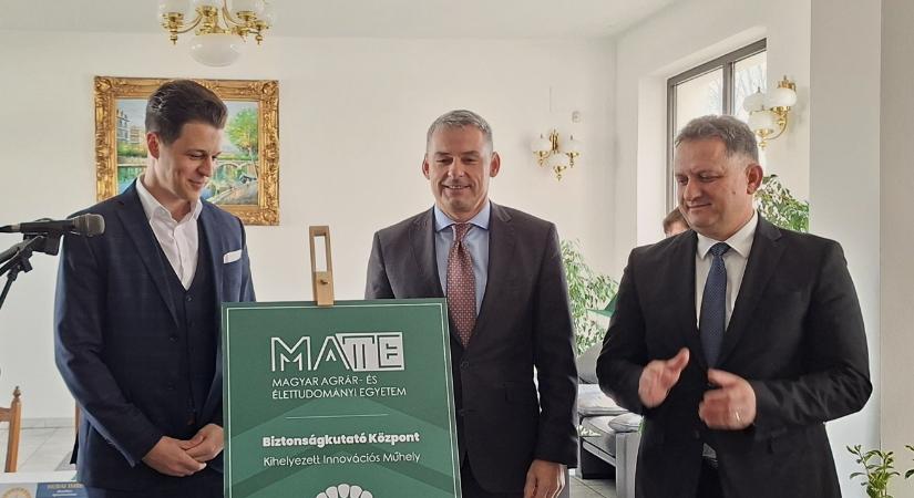 Gyuricza: Csak az egységes brand és forgalmazás menti meg a hazai vetőmagot