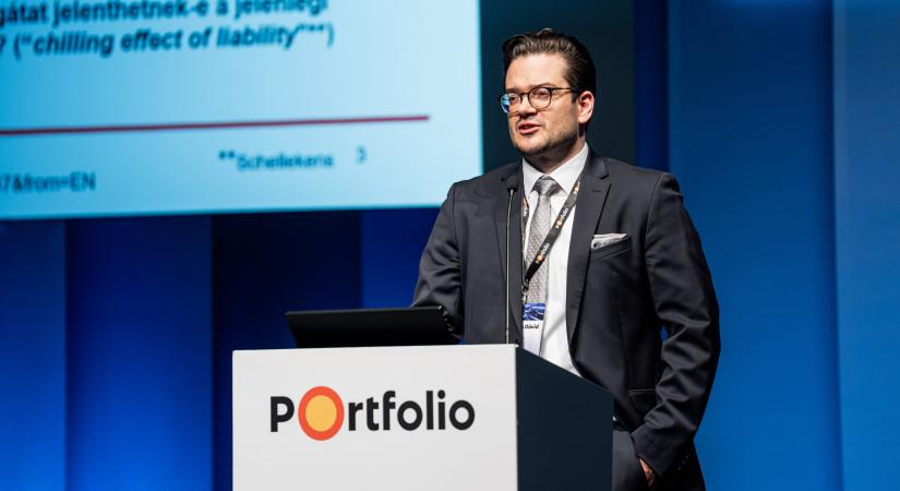 Nyakunkon az önvezető autók, de ki vállalja a felelősséget baleset esetén?