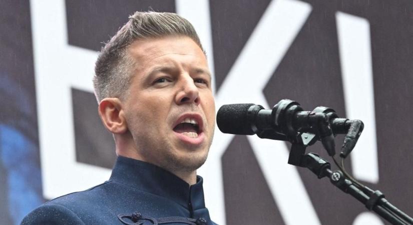 Rendkívüli: tiszás biztonsági őrök támadtak a Megafon drónfelvételeket készítő kollégájára (VIDEÓ)