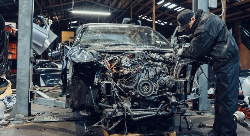 300 ezer kilométert tekernek vissza a top három óracsaló autótípusnál Magyarországon