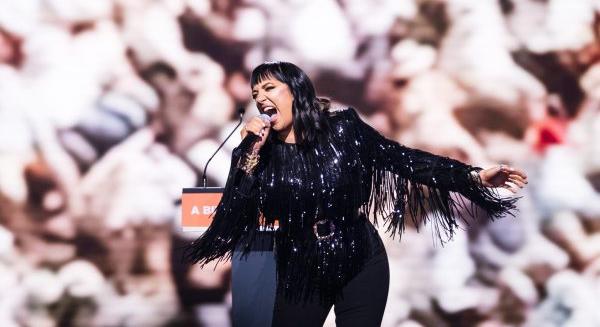 Tóth Gabit 1,3 millió forintért alkalmazza a Fidesz-frakció, papíron Kocsis Máté a főnöke