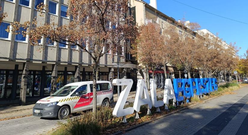 Jó, ha tudod: egy hónapra teljesen lezárják a főutcát a zalai városban