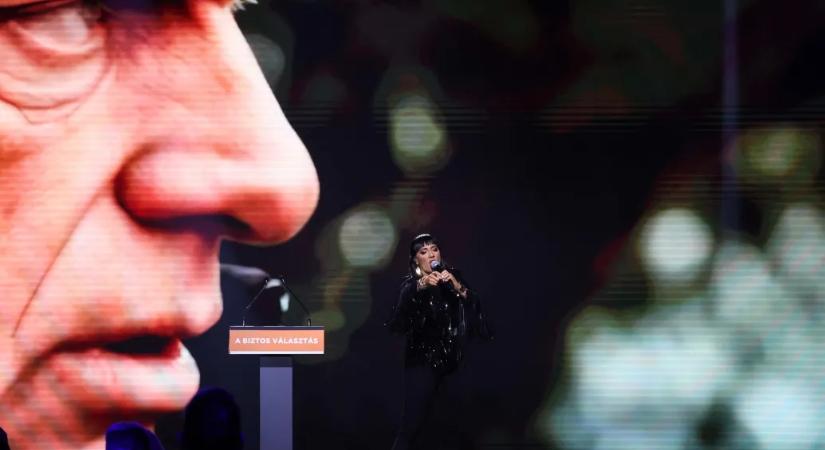 Tóth Gabit 1,3 millió forintért alkalmazhatja a Fidesz frakciója, papíron Kocsis Máté lehet a munkáltatója