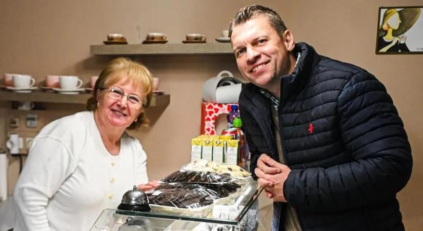 „Megjött a kedvenc emberünk!” – Pilisszentivánon járt Menczer Tamás