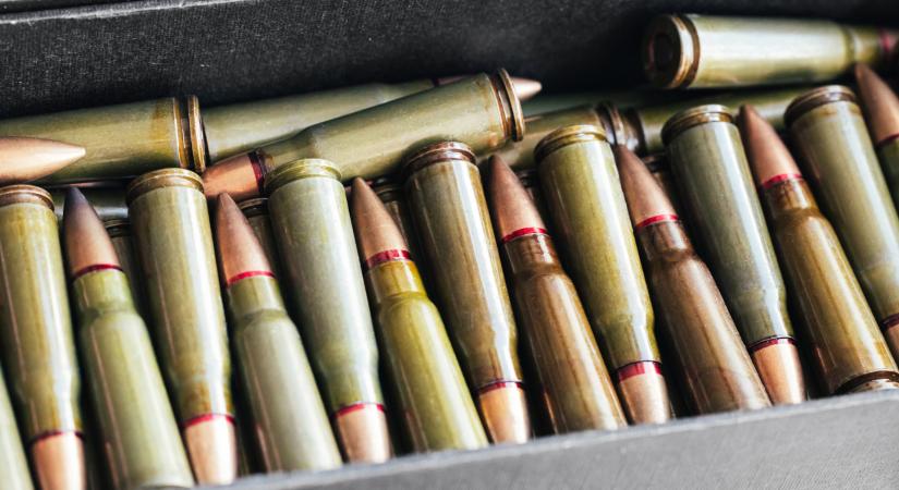 Felfoghatatlan iramban húz el mellettünk a szlovák hadiipar