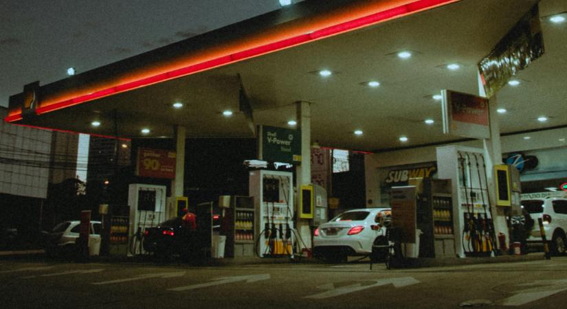 Fontosabb a kormánynak az áfa(bevétel), mint az üzemanyagok ára