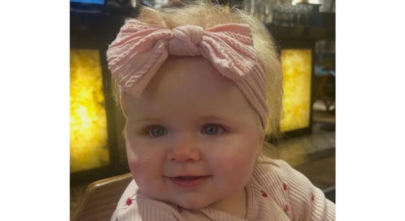 Még csak 9 hónapos a kislány, de már most az életéért küzd – egyik pillanatról a másikra lett rosszul