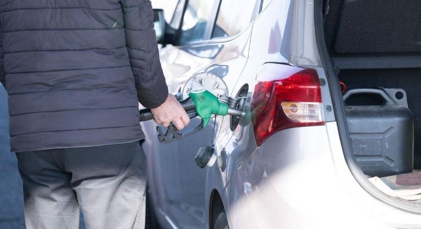 Ultimátumot kapott Orbán Viktor szövetségesétől a Mol: azonnal csökkentse az üzemanyag árát – "Az ár egy liter gázolajért felháborító"