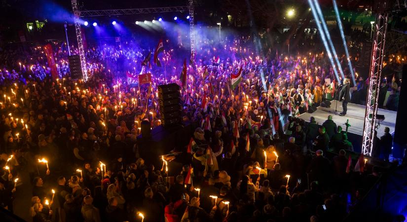 Orbán Viktor Törökszentmiklóson: Itt nem lesz ukránbarát kormány!