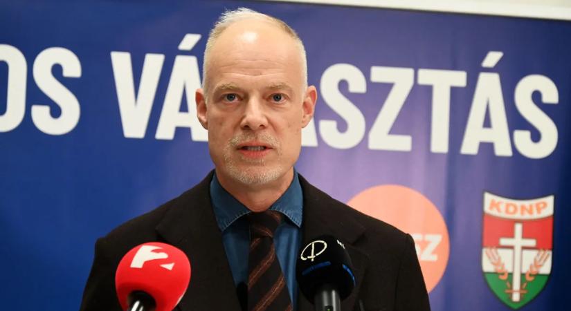 Szalay-Bobrovniczky Kristóf: Állítsuk meg az ukrán titkosszolgálat beépülését a magyar államéletbe!