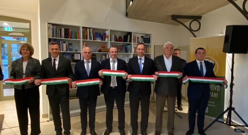 Átadták a Darazsak Sportakadémia modern kampuszát Sopronban - fotókkal