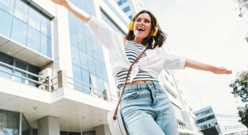 Hétvégi horoszkóp, 2026. március 27-29.: A Kos tele van energiával, az Oroszlán nem fog unatkozni