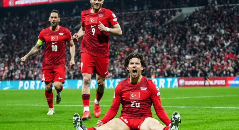 Egy török villanás döntött, elszálltak a román vb-álmok