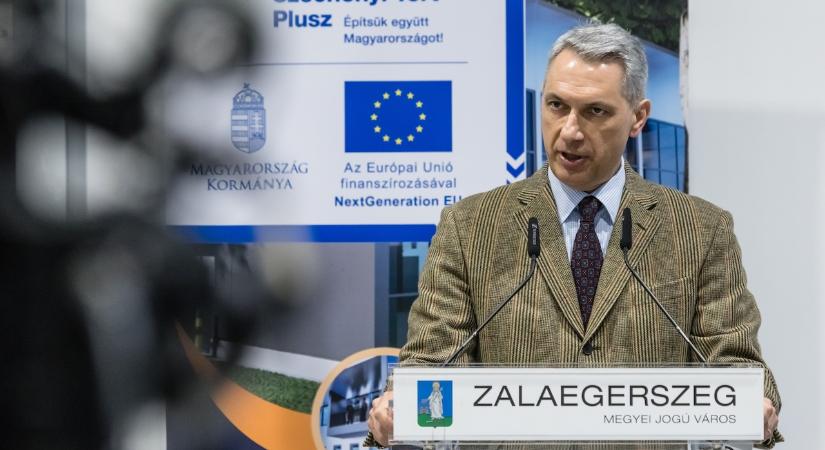 Lázár János: Hetven szakképző intézmény újul meg