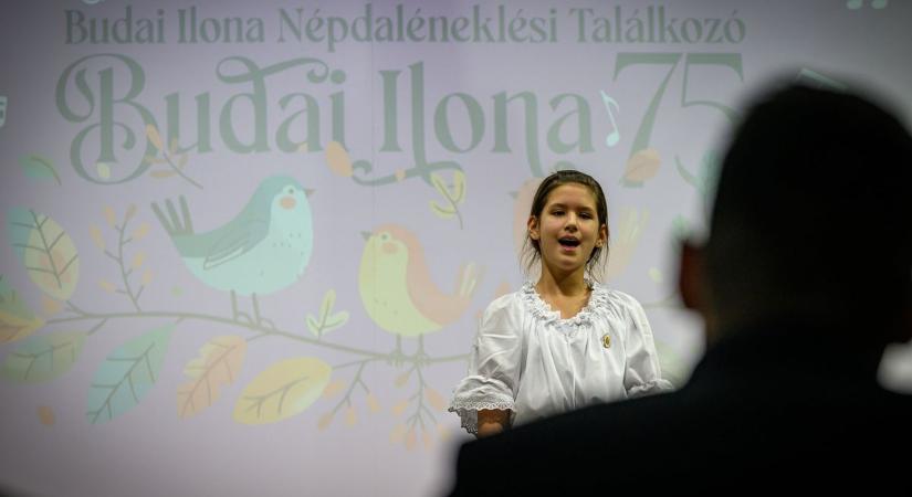 Népdalénekléssel tisztelegtek Budai Ilona emléke előtt Sopronban - fotók