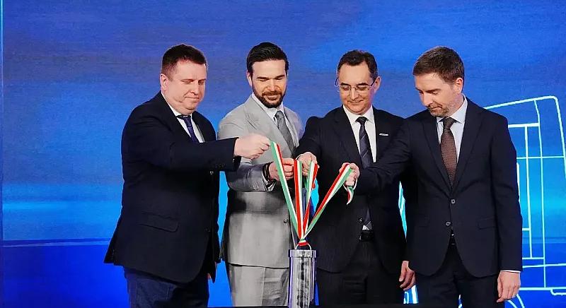 Logisztikai és kamion terminál alapkövét helyezték el Debrecenben