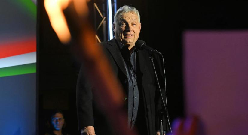 Orbán esztergomi gyűlését annak ellenére fotózták a katolikus iskolából, hogy azt az igazgató nem engedélyezte