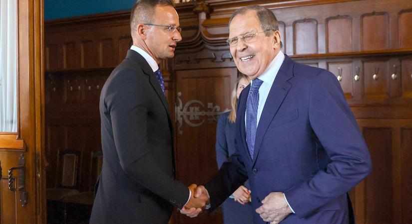 A Putyin-rezsim hasznos idiótának nézi az Orbán-kormányt, avagy miért is kellett Szijjártónak azonnal beszélnie Lavrovval?