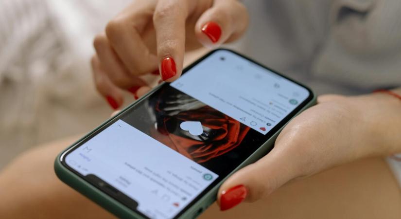1 milliárd forintnyi kártérítést ítéltek egy nőnek, mert függő lett az Instagramtól és a Youtube-tól