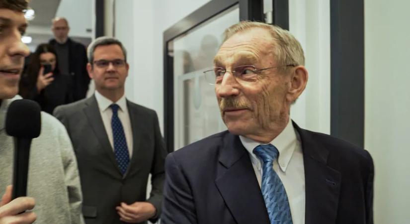 Pintér szerint árulónak tartják a kollégái Szabó Bencét