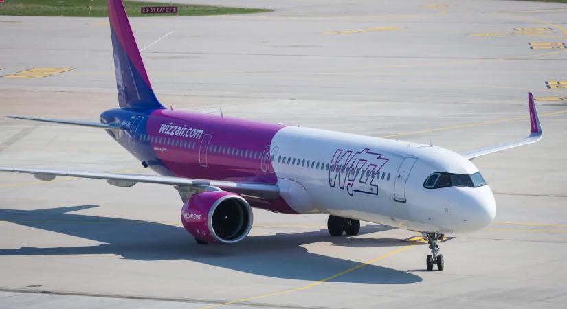 Kényszerleszállást hajtott végre Budapesten egy Wizz Air-gép