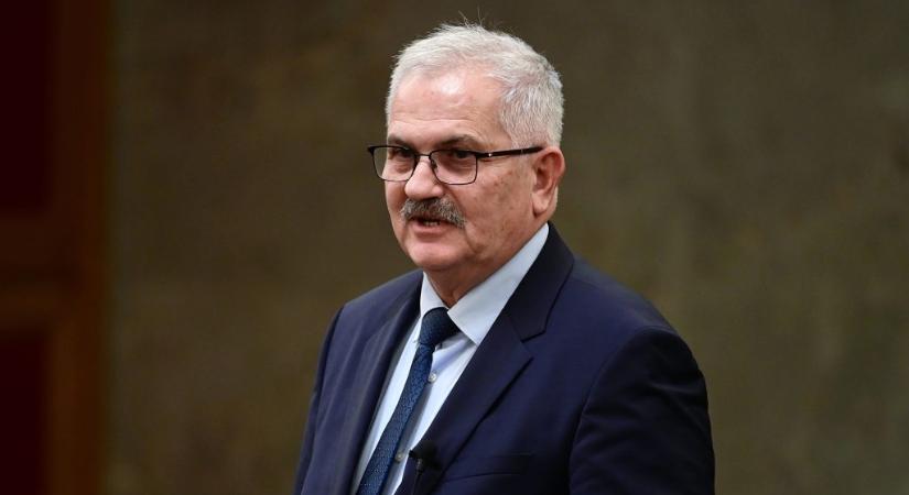 Ha kiesik a parlamentből a fideszes Simon Miklós, újraindulhat a 18 éve jegelt büntetőügye