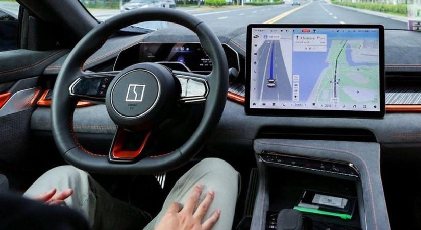 Megjelentek az önvezető autók Budapesten, elindult a tesztüzem