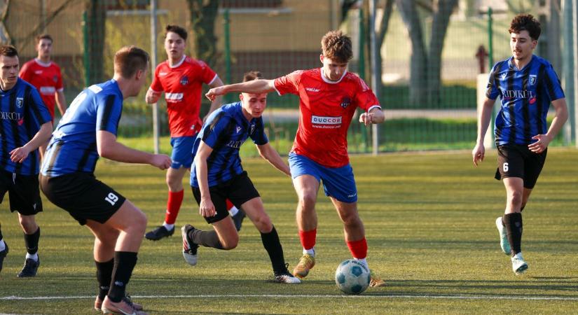 Ismét Bordányba látogat a listavezető, Vásárhelyen kezdődik a rájátszás