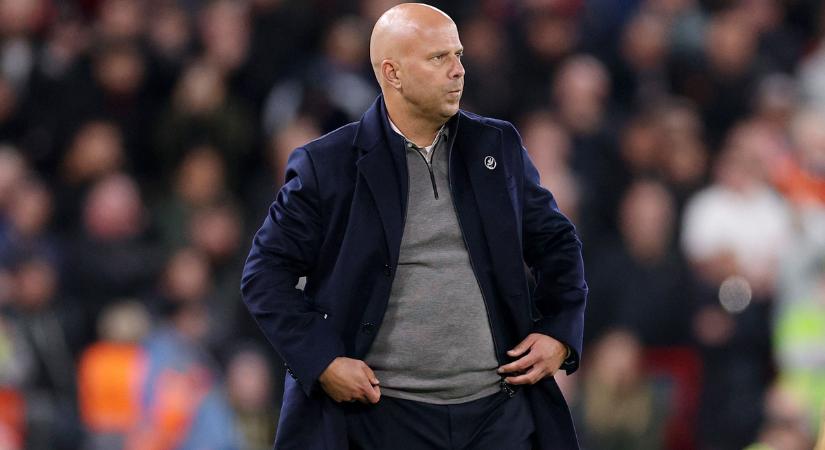 „Nem akarom megvédeni” – Liverpoolban máris döntöttek Arne Slotról