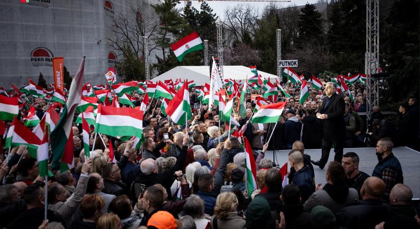 Orbán Viktor Győrbe érkezik – már reggel óta készül a város a Széchenyi téri nagygyűlésre