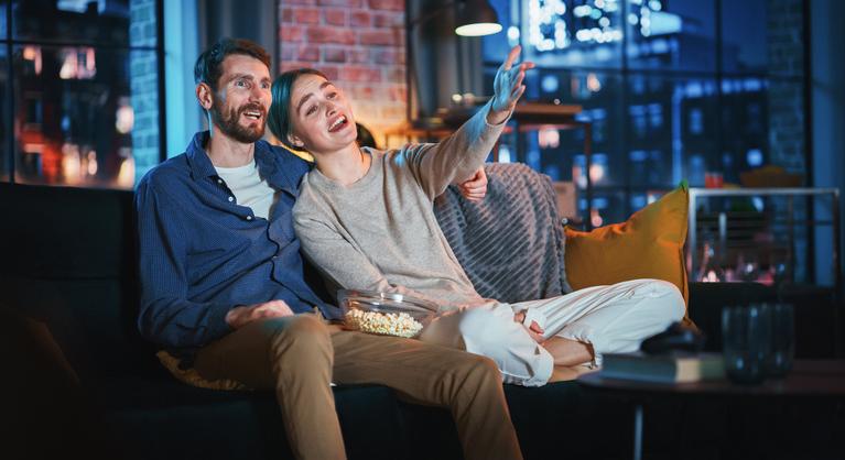 Könnyen kötsz kompromisszumot vagy ragaszkodsz a saját elképzeléseidhez? - Derítsd ki 8 kérdésből, hogy milyen veled a közös tévézés!